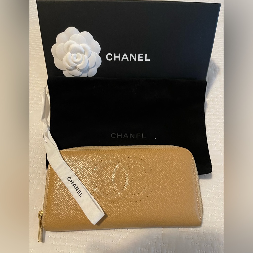 Chanel wallet leather